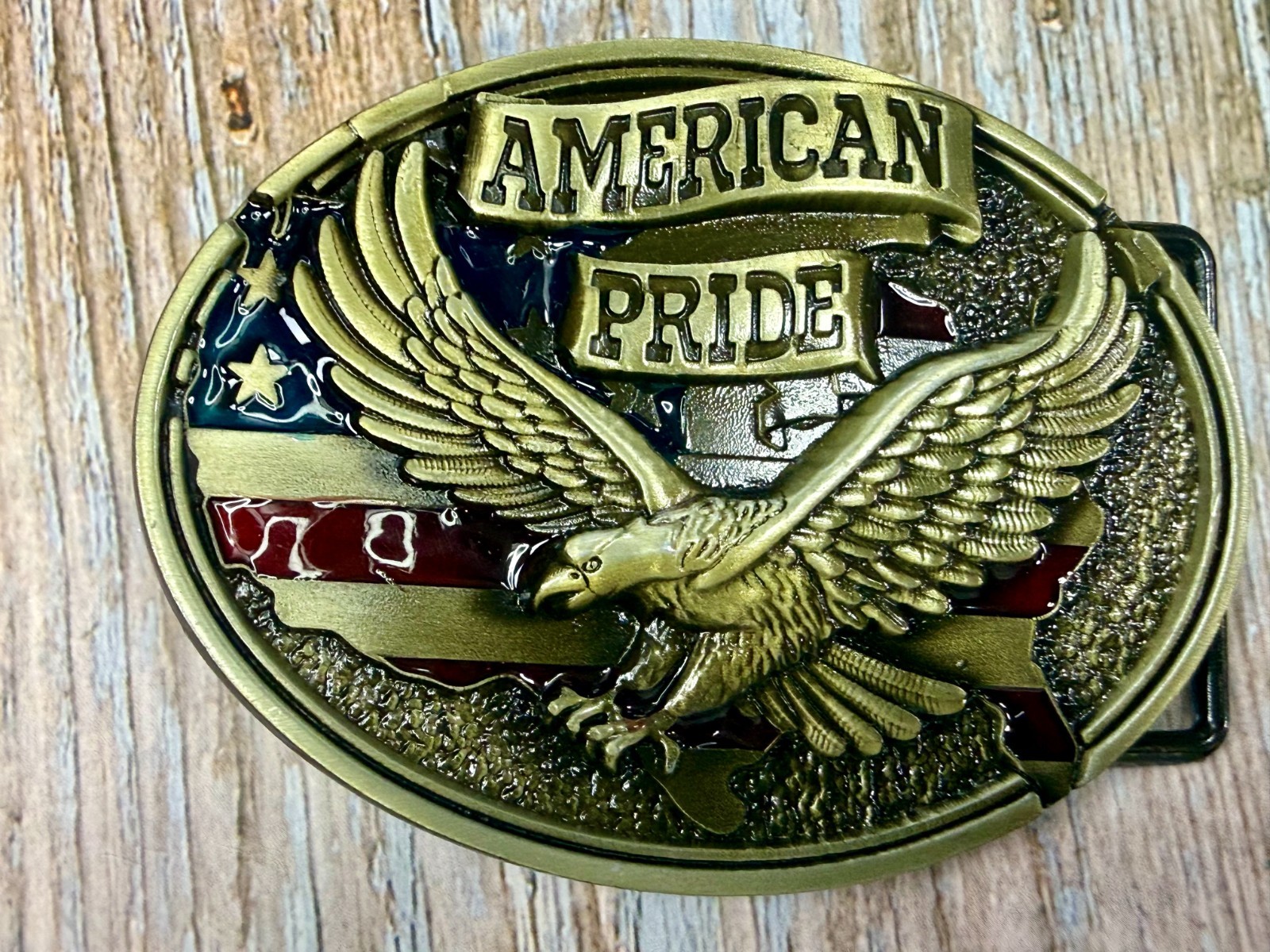 American Pride USA Bald Eagle Majestic Flying Hunting Country Flag Belt Buckle