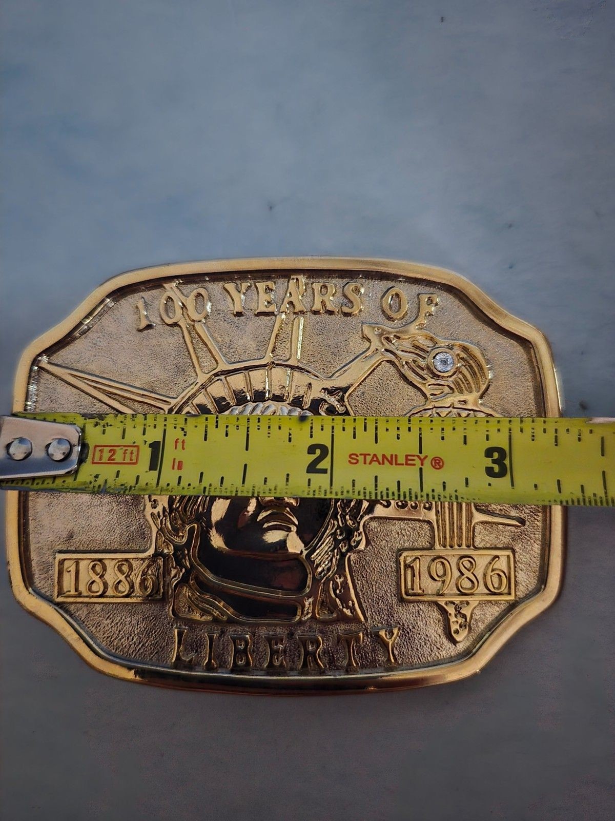 Centennial 1886-1986 Statue of Liberty Commemorate Golden Belt Buckle (O-17)
