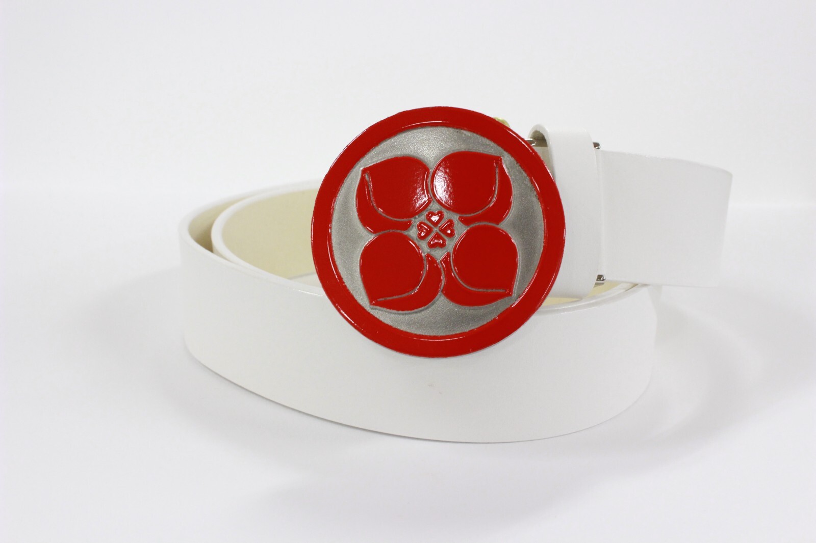 Red Silver Pop Buckle Peach Four Leaf Clover White Leather Round Adjustable Belt