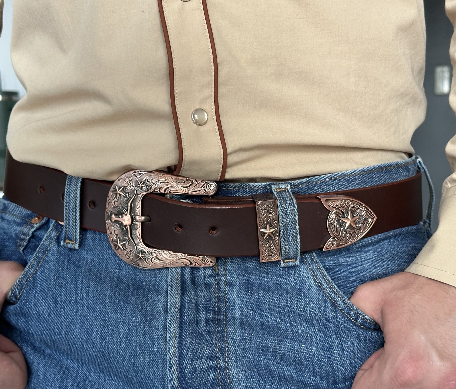 Western 3-Piece Belt Buckle Set Floral Engraved Cowboy Style For 1.5&Prime; Wide Belt