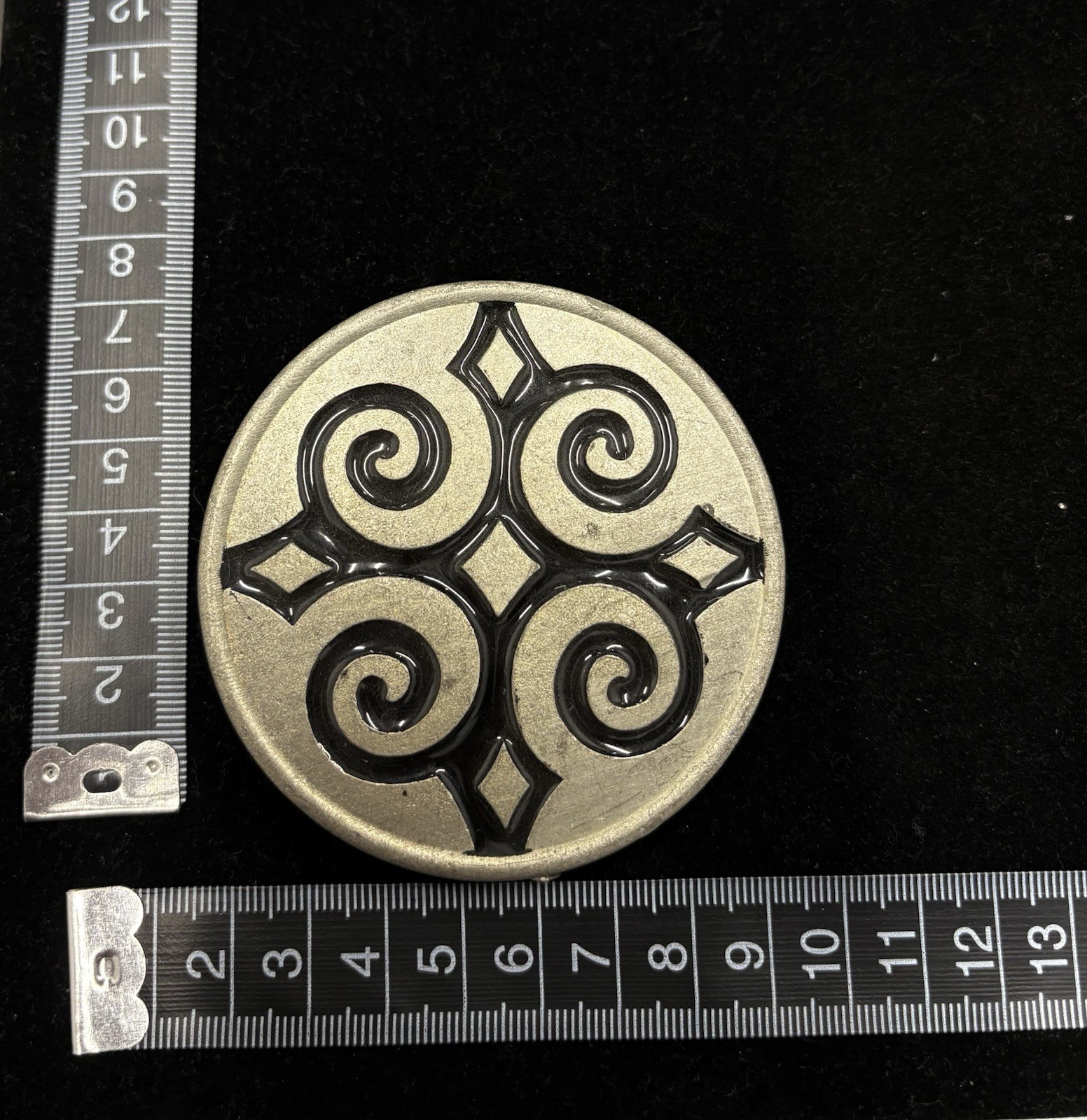 Vintage Doctor who “Seal of Rassilon “ belt buckle” black finish RARE