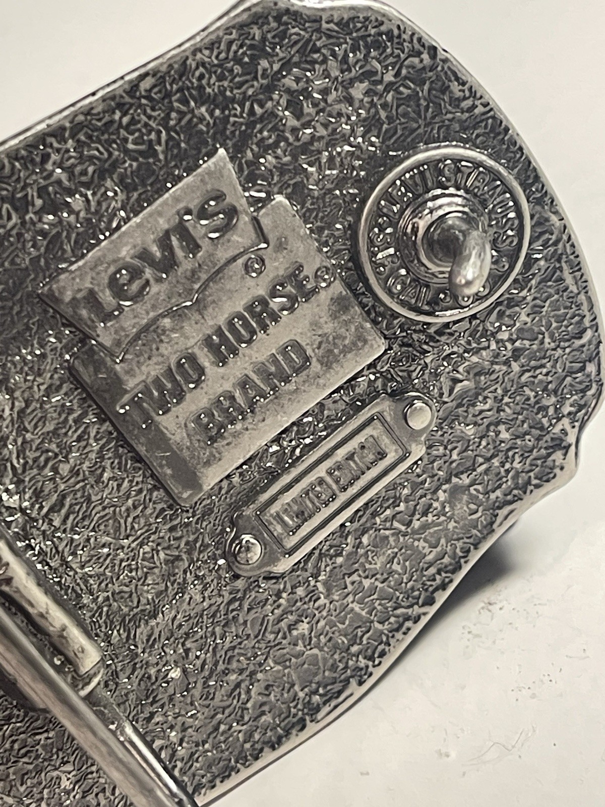 Levi’s Two Horse Logo Silver Tone Metal Belt Buckle 1.5in Rectangular