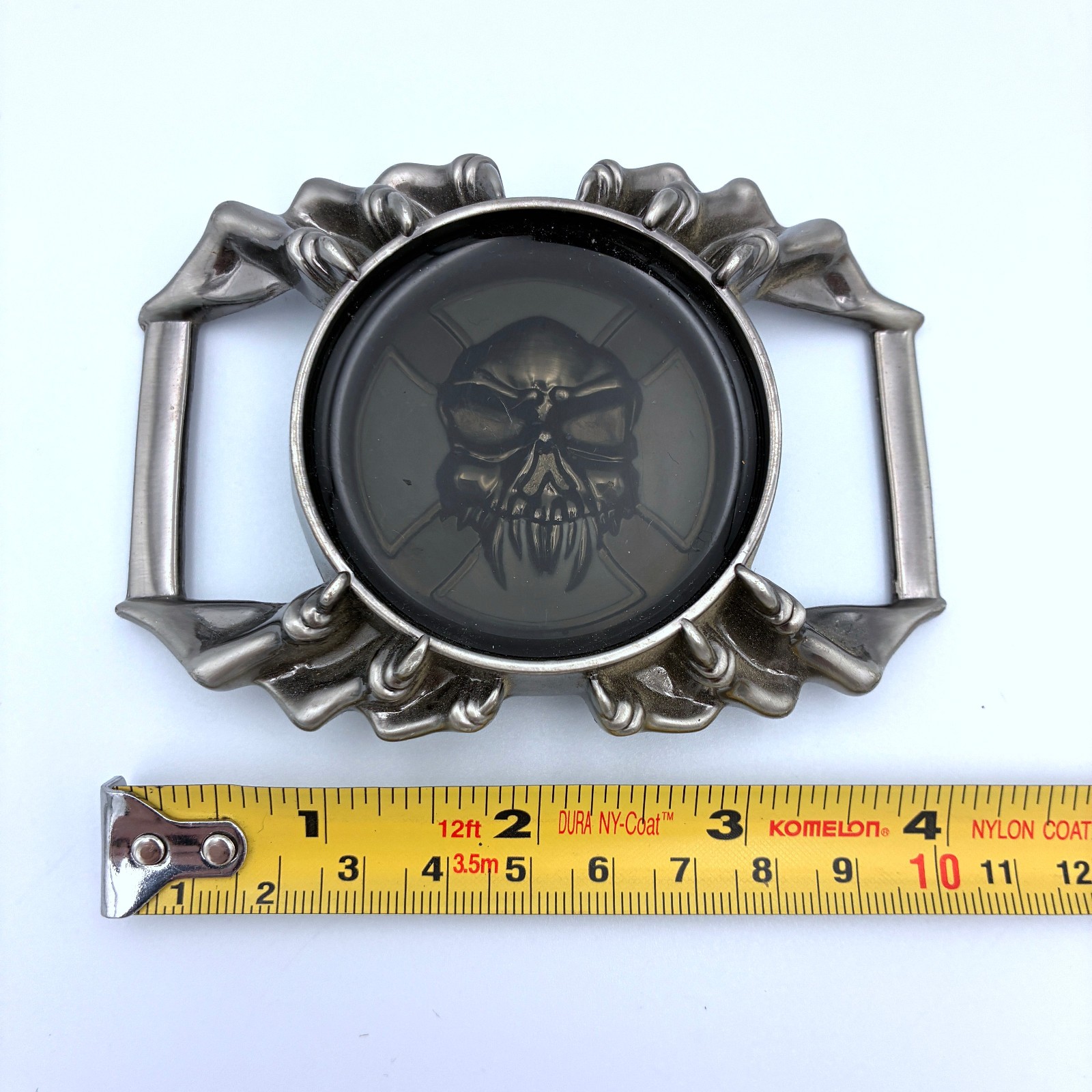 Skull Belt Buckle Black and Silver Tone