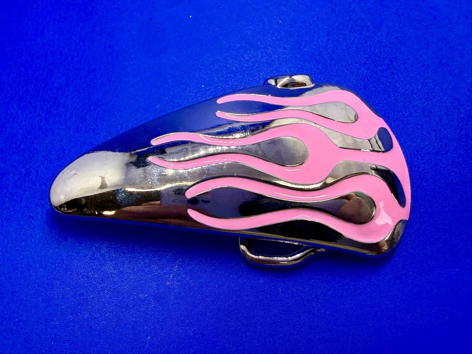 Motorcycle Hot Rod Flames Pink Enamel Gas Tank Buckle Rage Bikers Belt Buckle