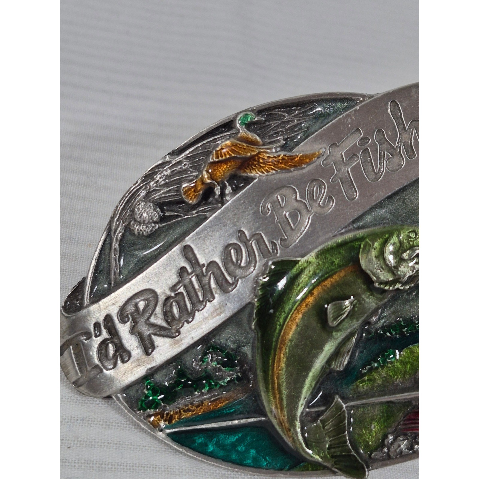1985 Siskiyou Pewter & Enamel Belt Buckle « I&rsquo;d Rather Be Fishing » Trout M-30