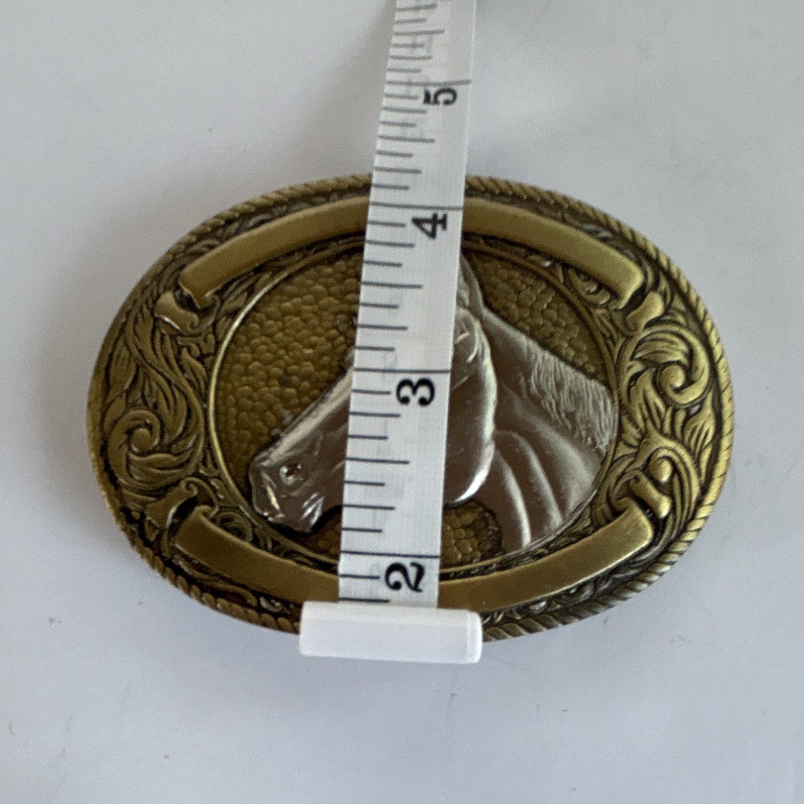 Men&rsquo;s Western Oval Engraved Horse Head Gold & Silver Tone Belt Buckle 1.75 in