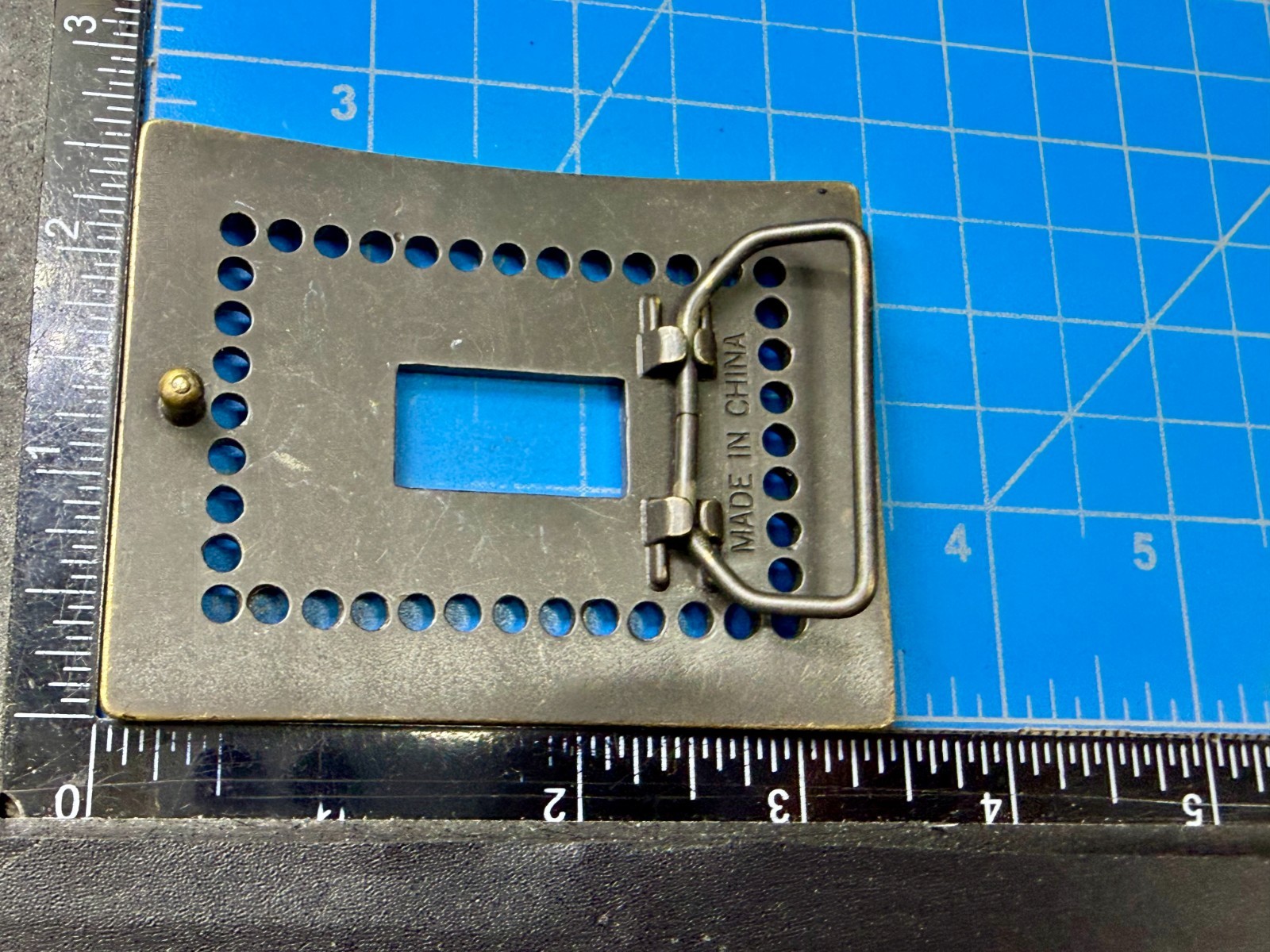 Rectangular Openwork Unique Hole Border Outlined Retro Brass Tone Belt Buckle