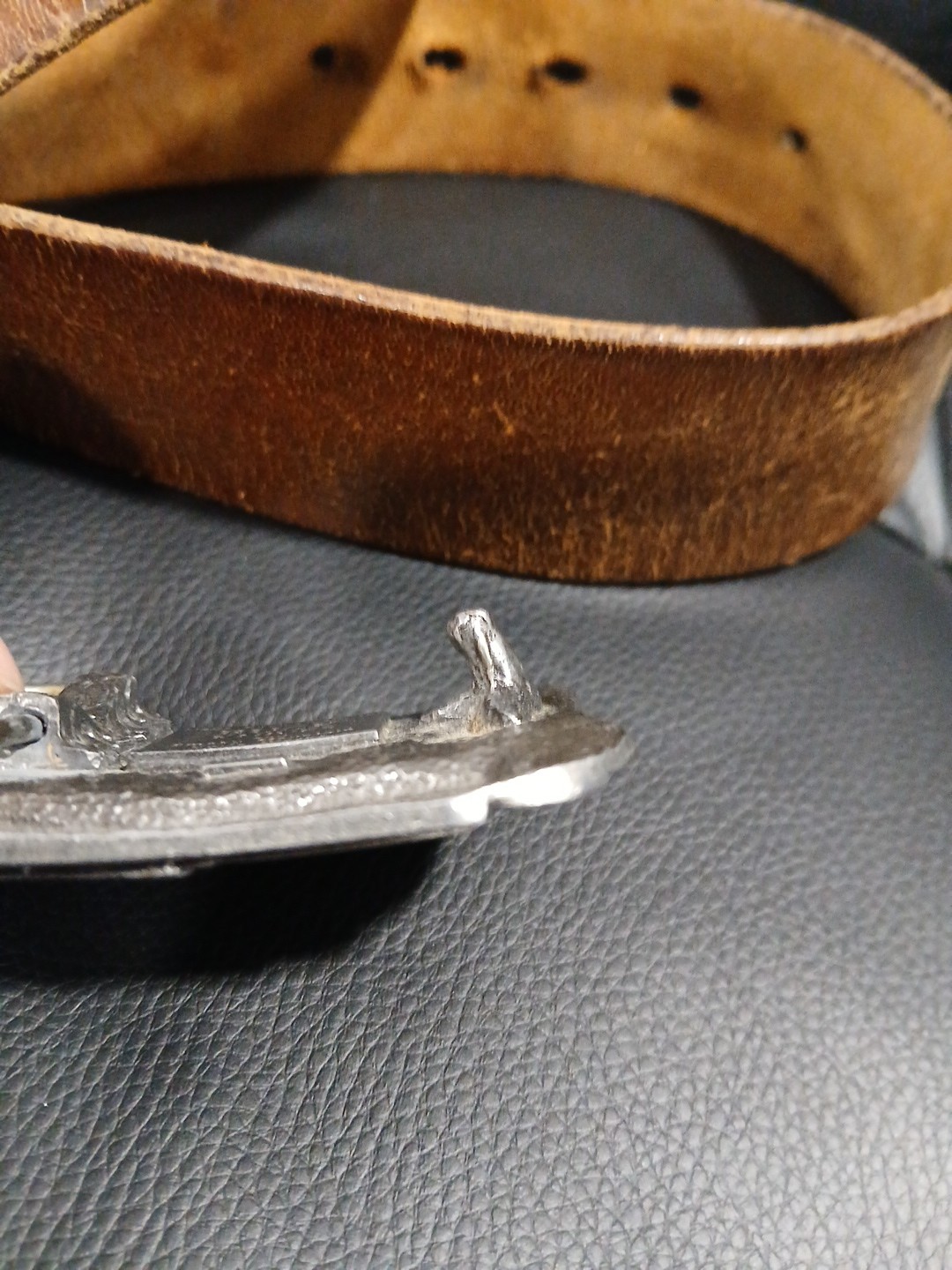 BUCK KNIVES LIMITED EDITION BELT BUCKLE – & Leather Belt VERY HEAVY – GW8
