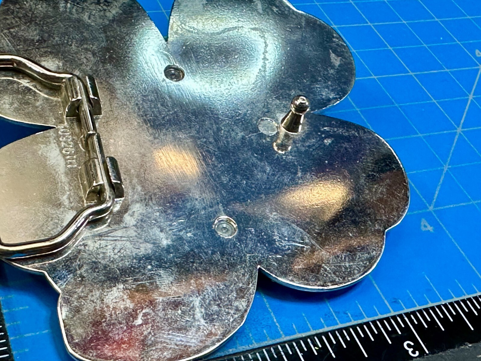 Lucky Four Leaf Clover Shamrock Cut Out Novelty Belt Buckle with Bottle Opener