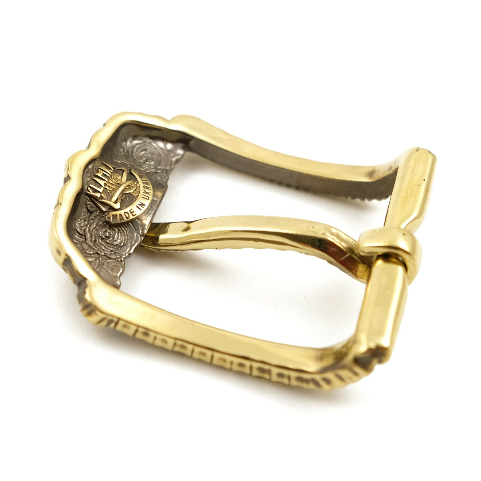 Brass belt buckle Skulls and Roses, pin type Rectangular belt buckle with skulls