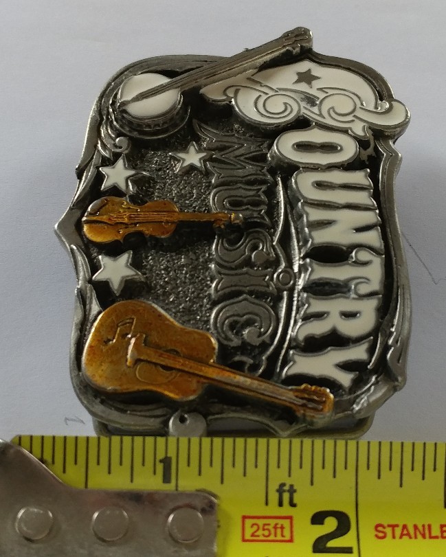 COUNTRY MUSIC STARS BANJO GUITAR FIDDLE BELT BUCKLE MADE IN CANADA