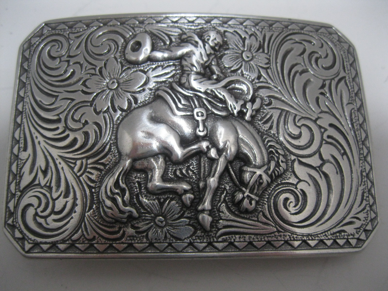 Western Belt Buckle #150 – Bronco Rider – Silver Plated