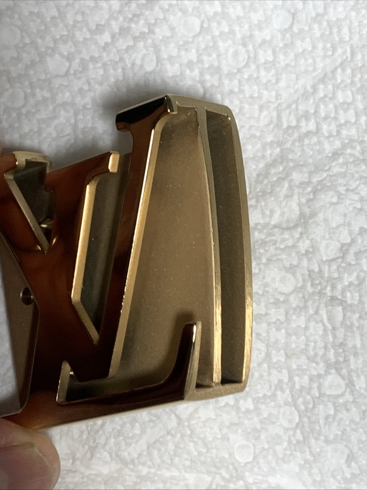 LOUIS VUITTON Gold tone Buckle