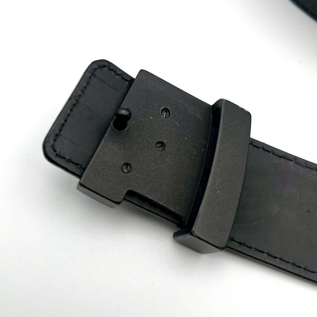 Louis Vuitton Pre-Owned Taiga Belt Leather M6897