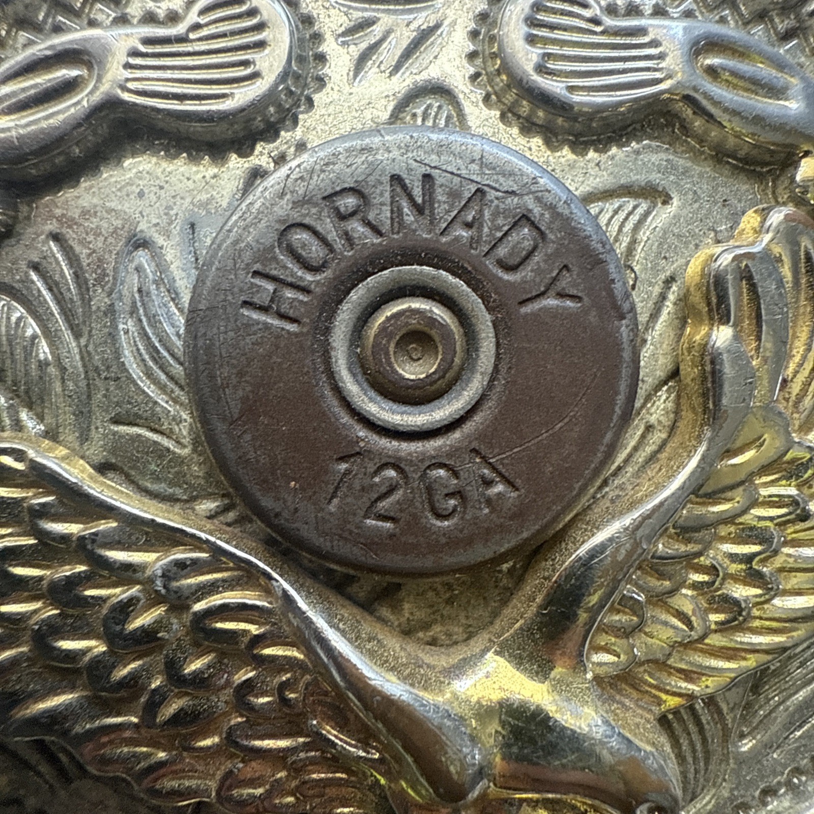 VINTAGE AMERICAN EAGLE BELT BUCKLE WITH HORNADY 12 AND 2 S&W 40 SHELLS