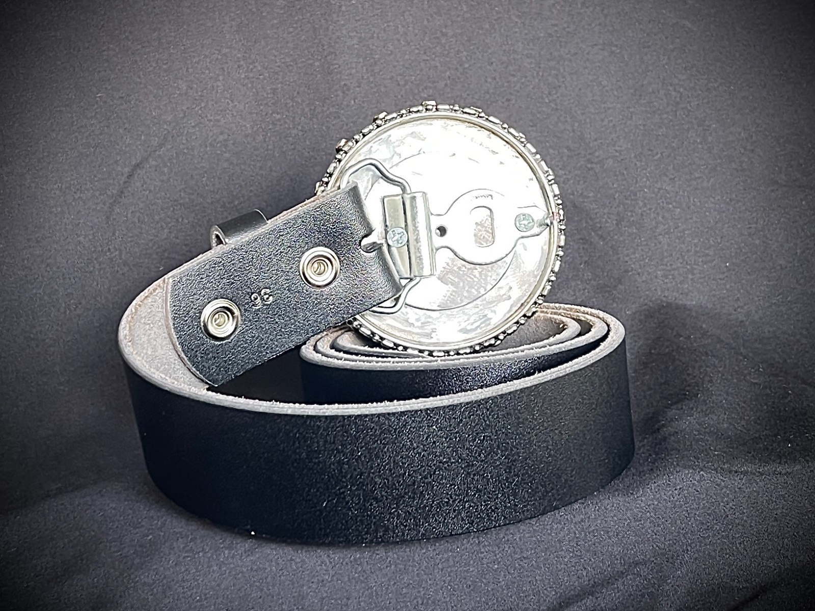 “Perpetual Motion” Belt Buckle 3 1/8” Round Industrial OOAK Darren McNeese