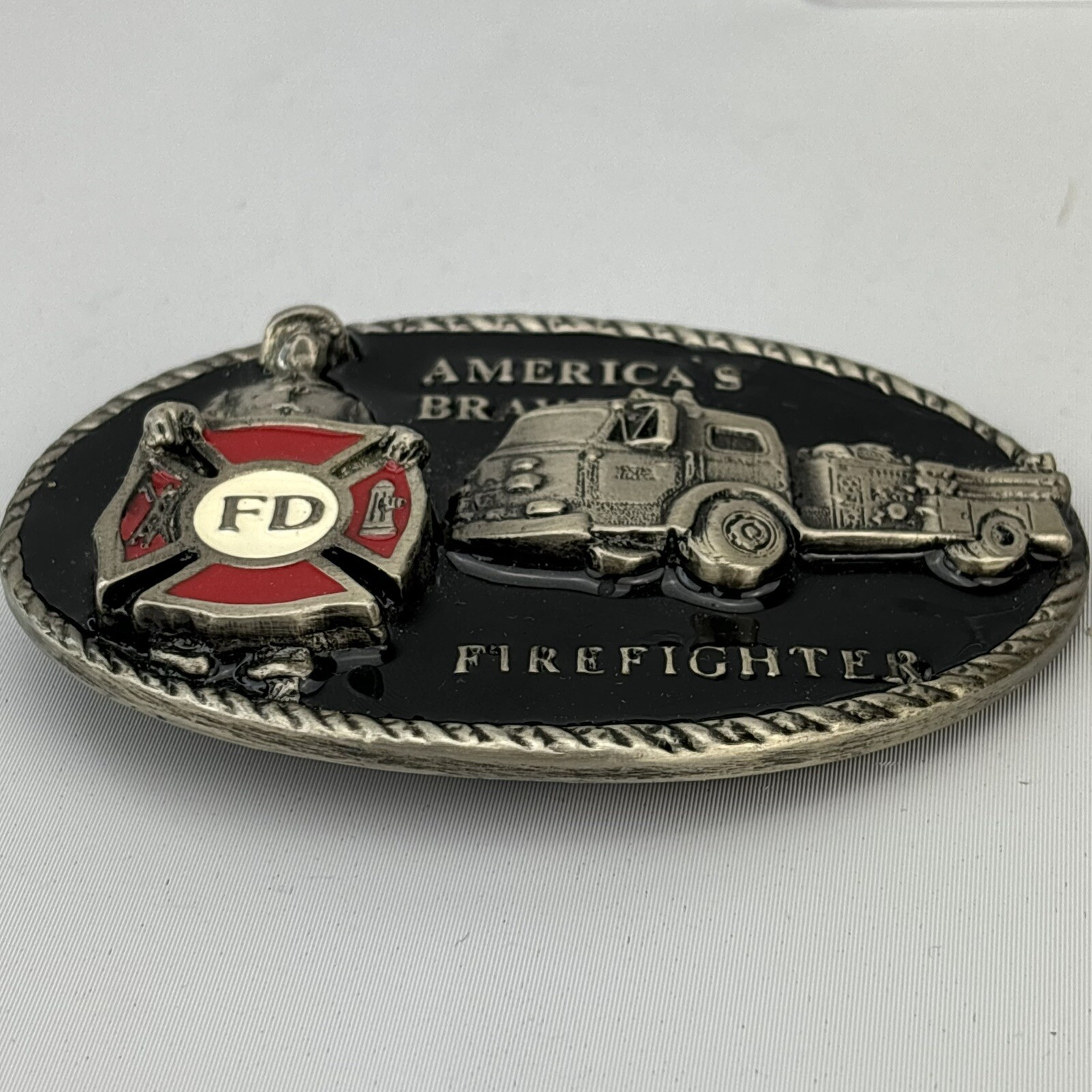 AMERICA&rsquo;S BRAVEST FIRE FIGHTER Belt Buckle 1986 FD Fire Truck Black Red Enamel