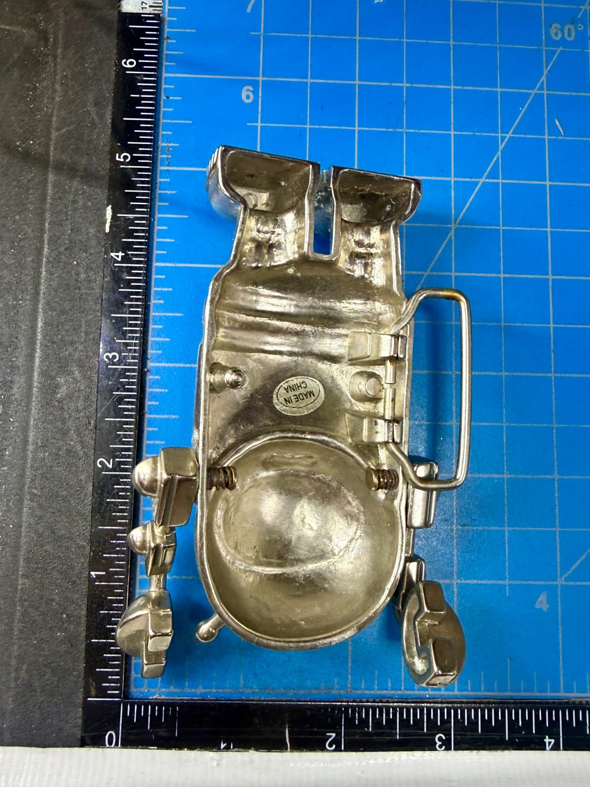 Outer Space Suit Alien Astronaut Chrome Figural Moving Arms Toy Like Belt Buckle