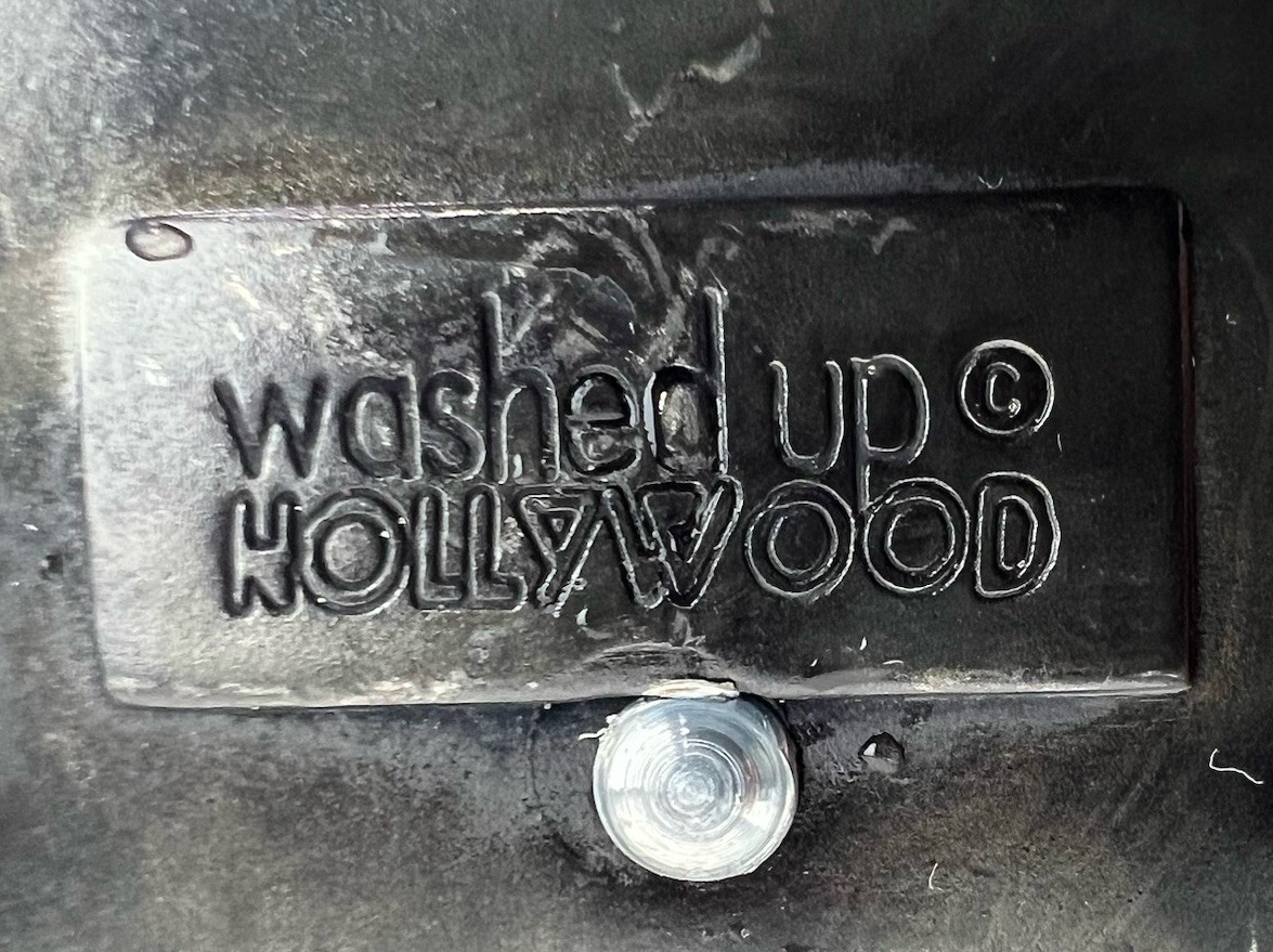 Washed Up Hollywood 1.75&Prime; Lion Fleur Heraldic Pewter Brass 065PB Red Belt Buckle