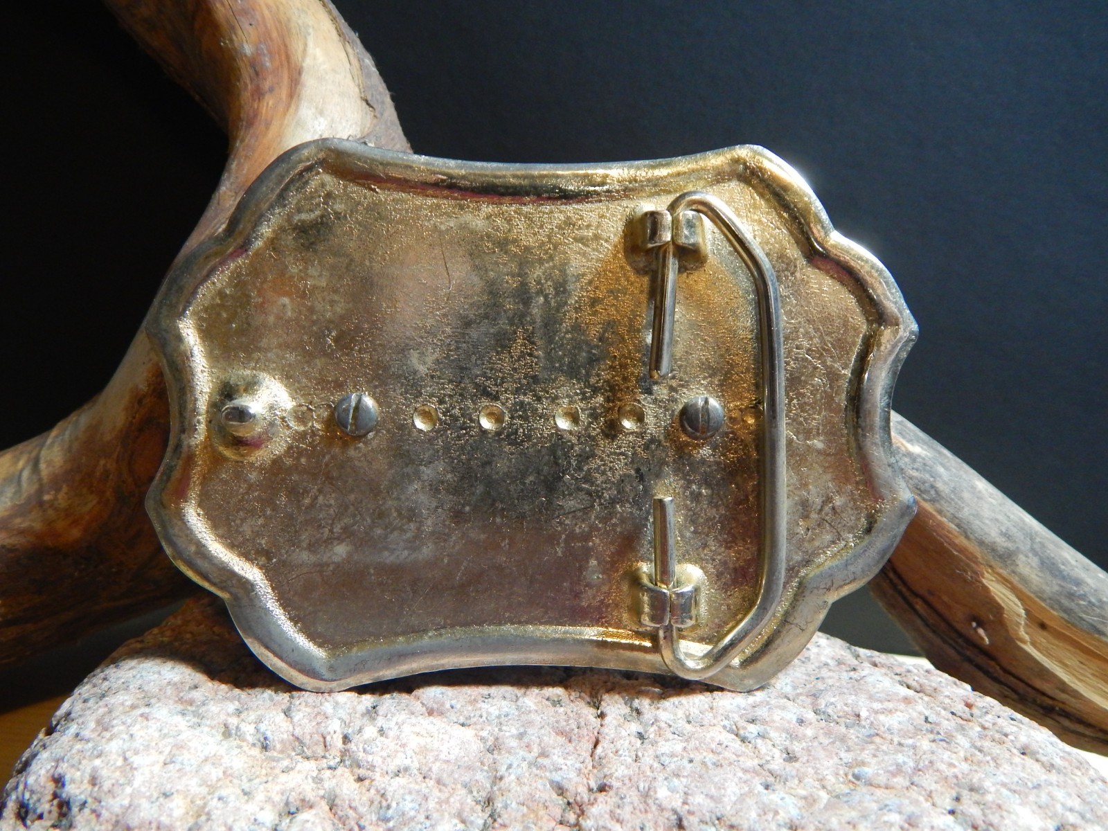 Man&rsquo;s Belt Buckle Gold Tone Blue Lace Agate Stone, fits a 1 1/2 Belt