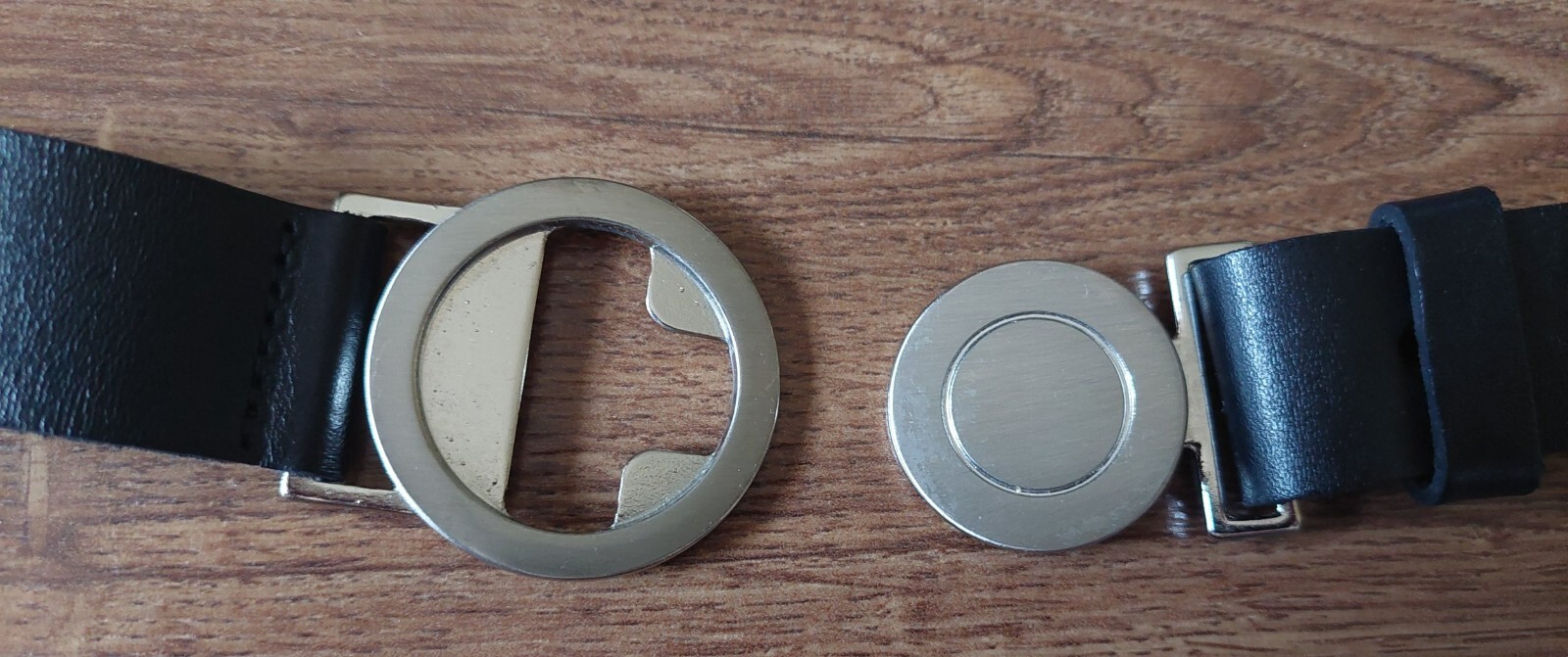 Belt, buckle similar to that of a scout, leather black size 107 cm/42 in, new UK