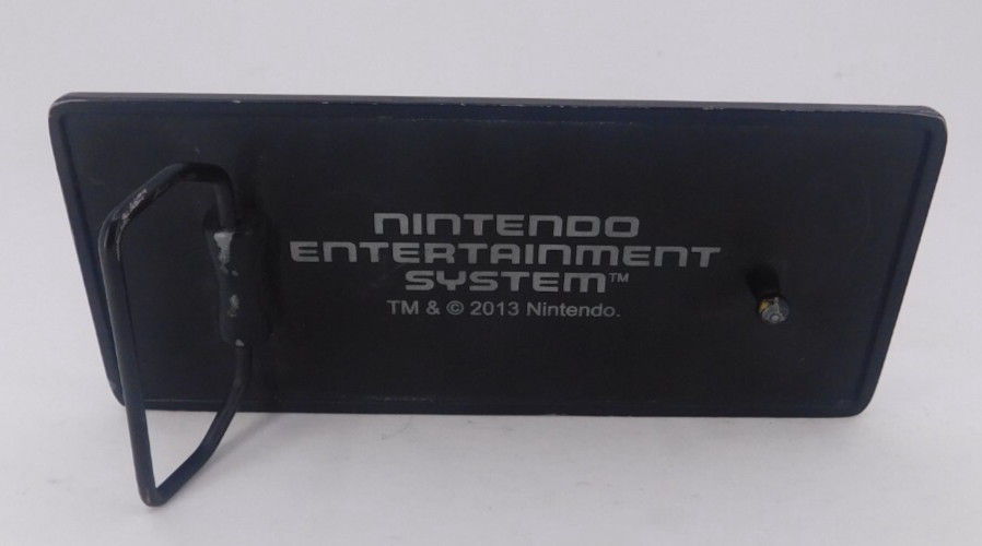 NINTENDO BELT BUCKLE GAME NES TM 2012 CONTROLLER METAL CAST COLLECTIBLE 4¾ x 2&Prime;