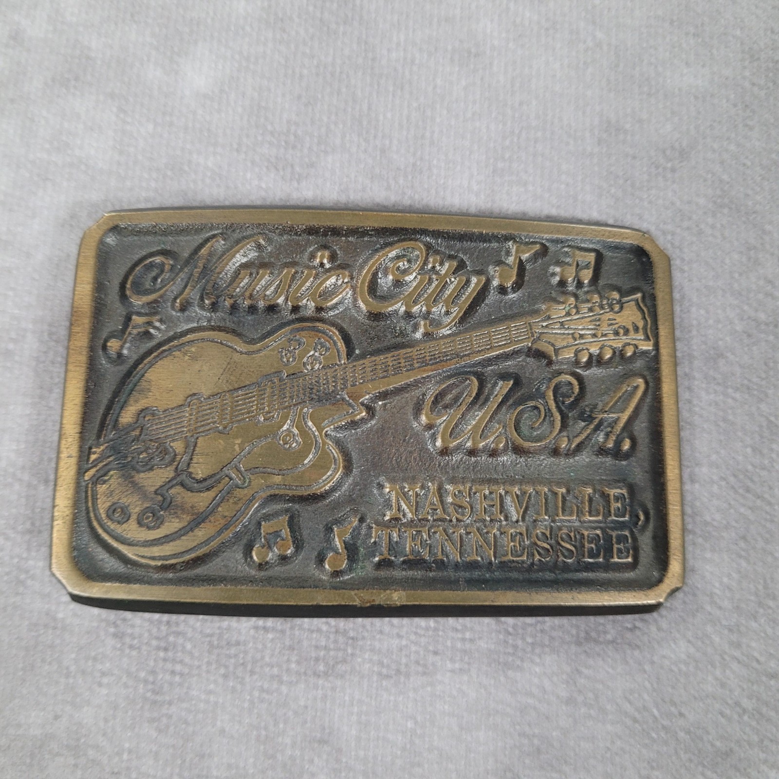 VTG Nashville Belt Buckle Music City Tennessee Guitar Brass Tone Souvenir U.S.A.