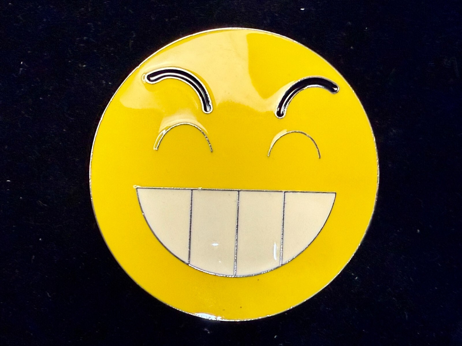 Grinning Smiley Face Yellow Emoji Funny Cool Novelty Round Large Belt Buckle