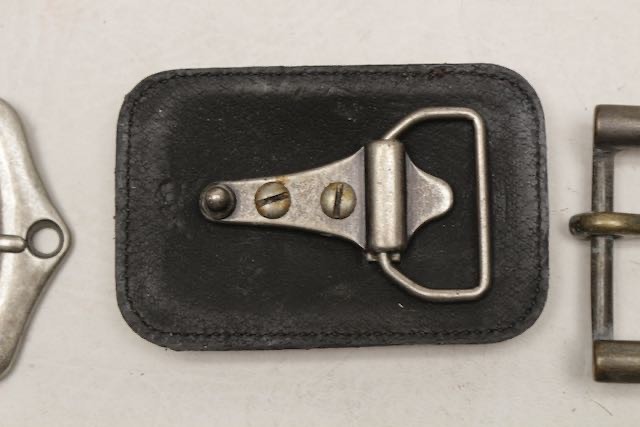 Lot of 9 Assorted Belt Buckles 1.5” Silvertone Brass Nickel Leather Crafter