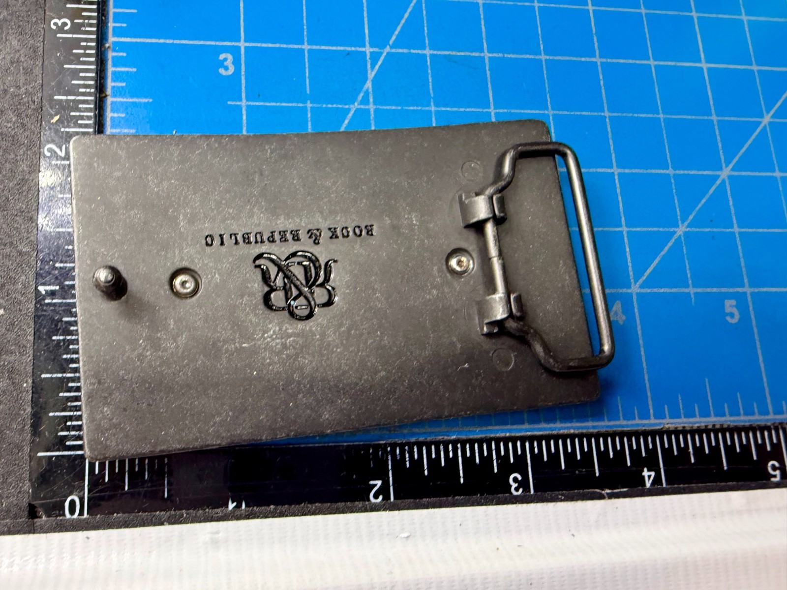 Rock & Republic R Logo America Jeans Brand Advertising Promotional Belt Buckle
