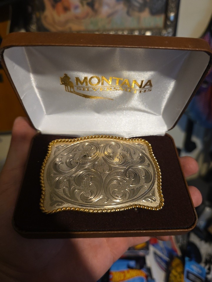 Montana Silversmiths Two-Tone Engraved Belt Buckle Gold Tone Twisted Rope Trim