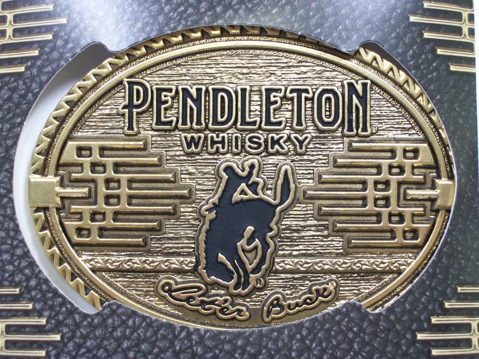 BRANDNEW! 2026 Pendleton Whiskey Let&rsquo;er Buck Limited Belt Buckle Montana Silvers