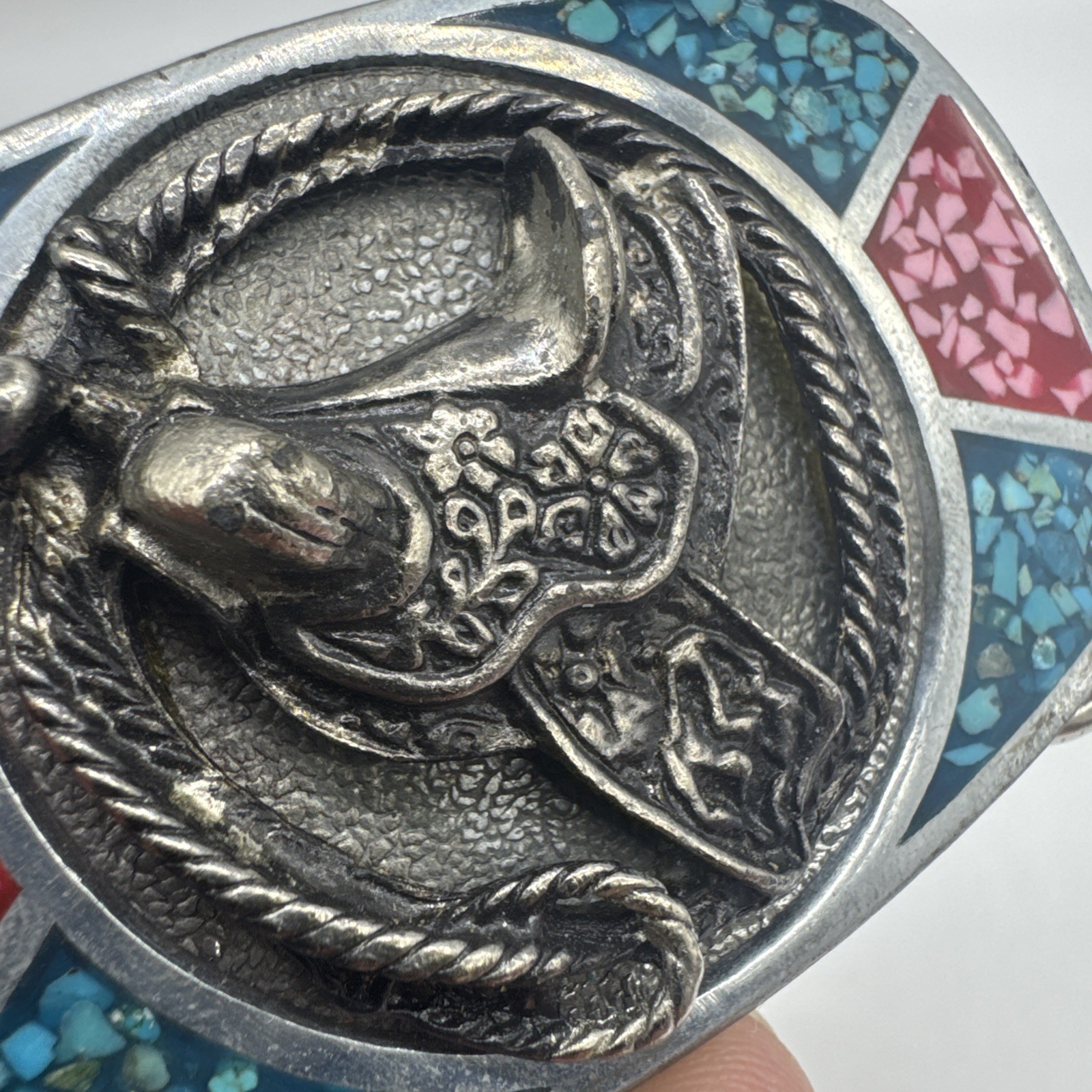 Vtg Southwest 3D Rope And Saddle Turquoise Red Coral Chip Inlaid Belt Buckle