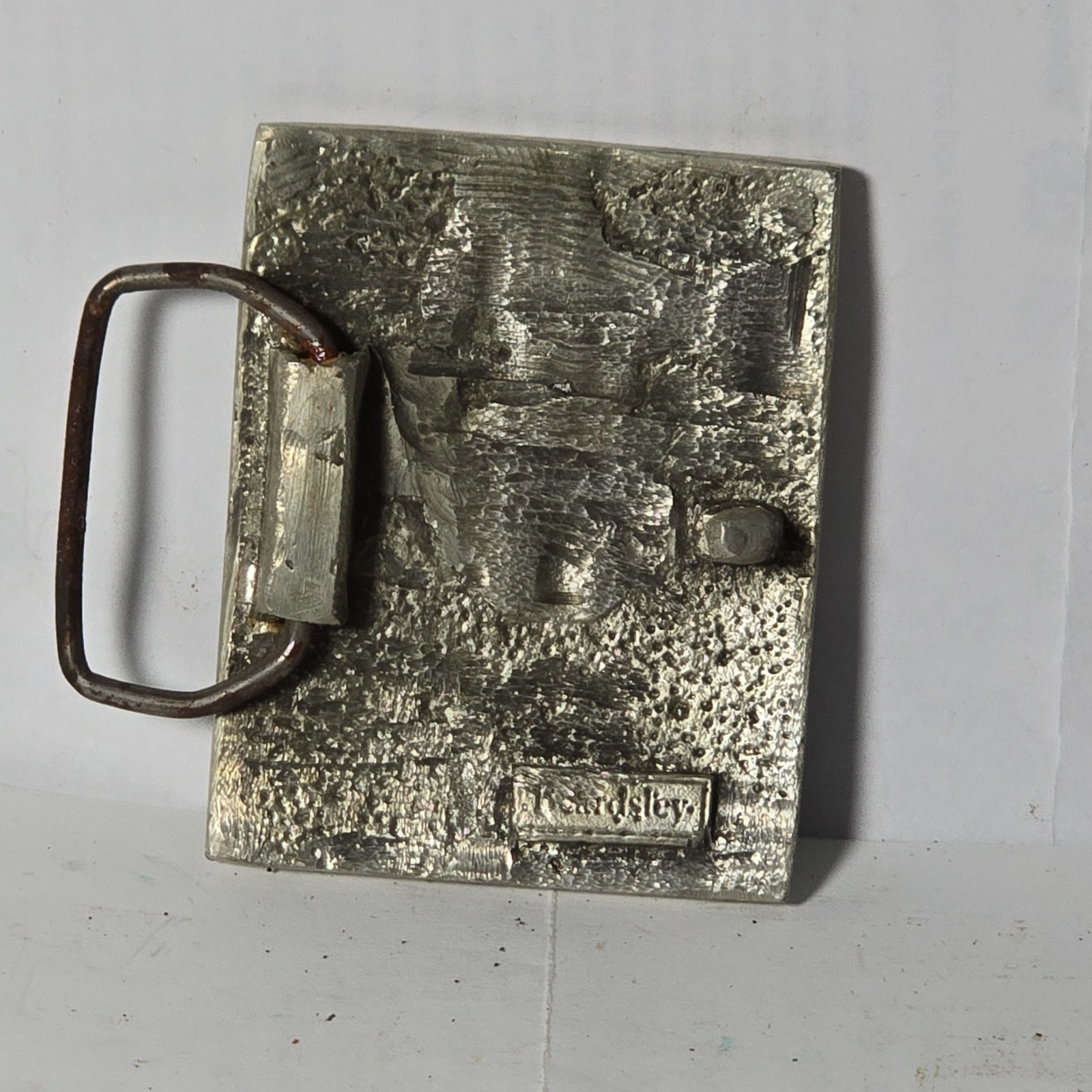 Higley Silver Tone Figural Art Metal Belt Buckle Fits 1.5 in Belt