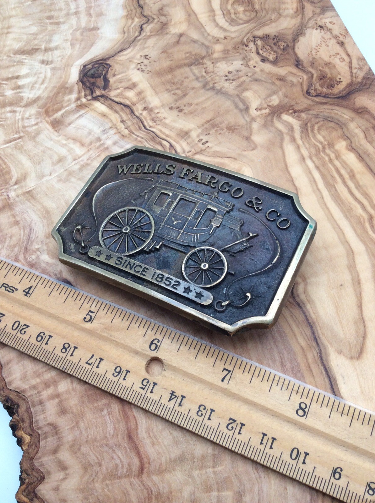 VINTAGE 1973 WELLS FARGO STAGECOACH BELT BUCKLE LICENSED BRASS