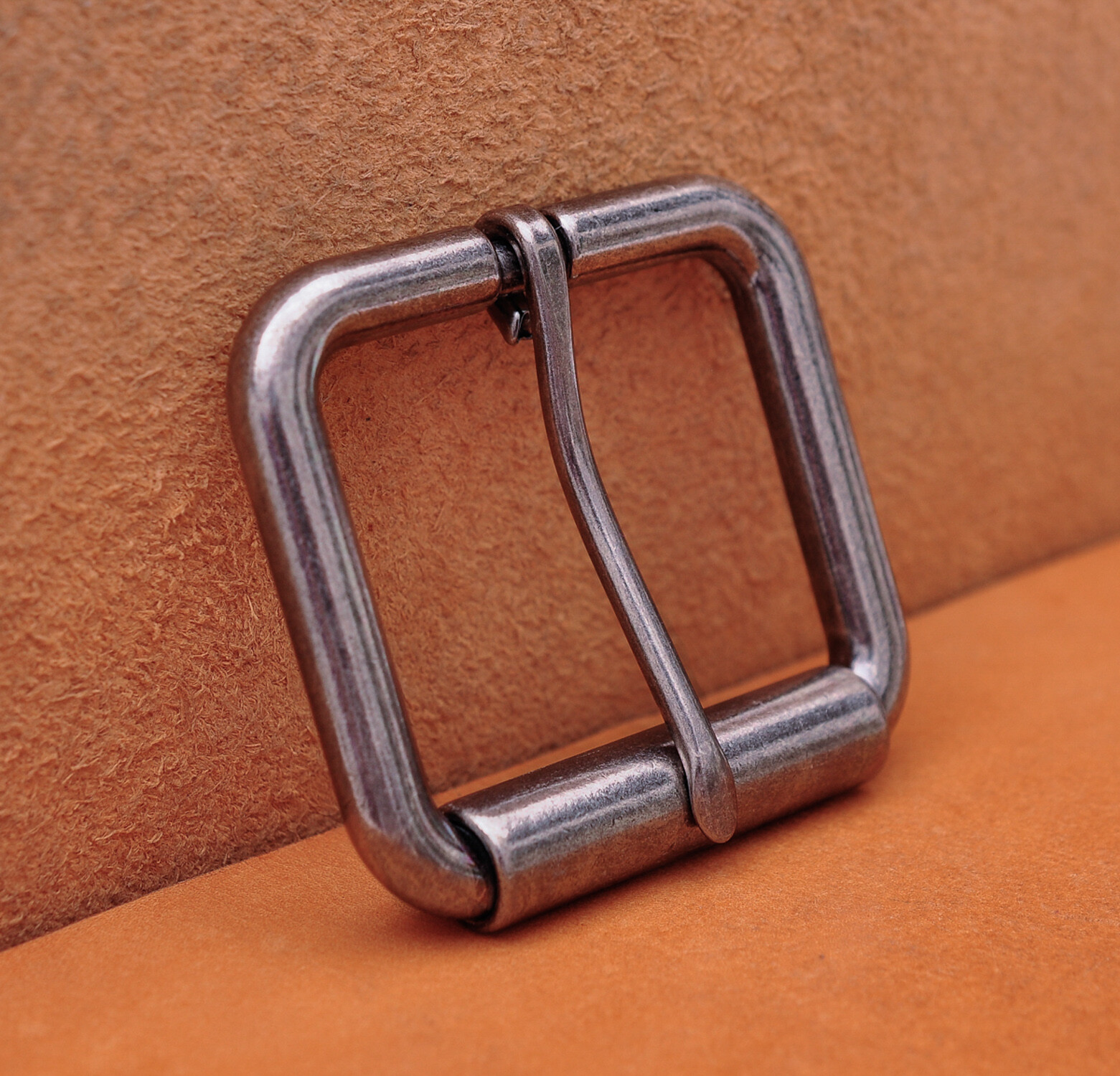 2&Prime; (51mm) Mens Roller Belt Buckle Heel Bar Leather Belt Buckles Antique Silver