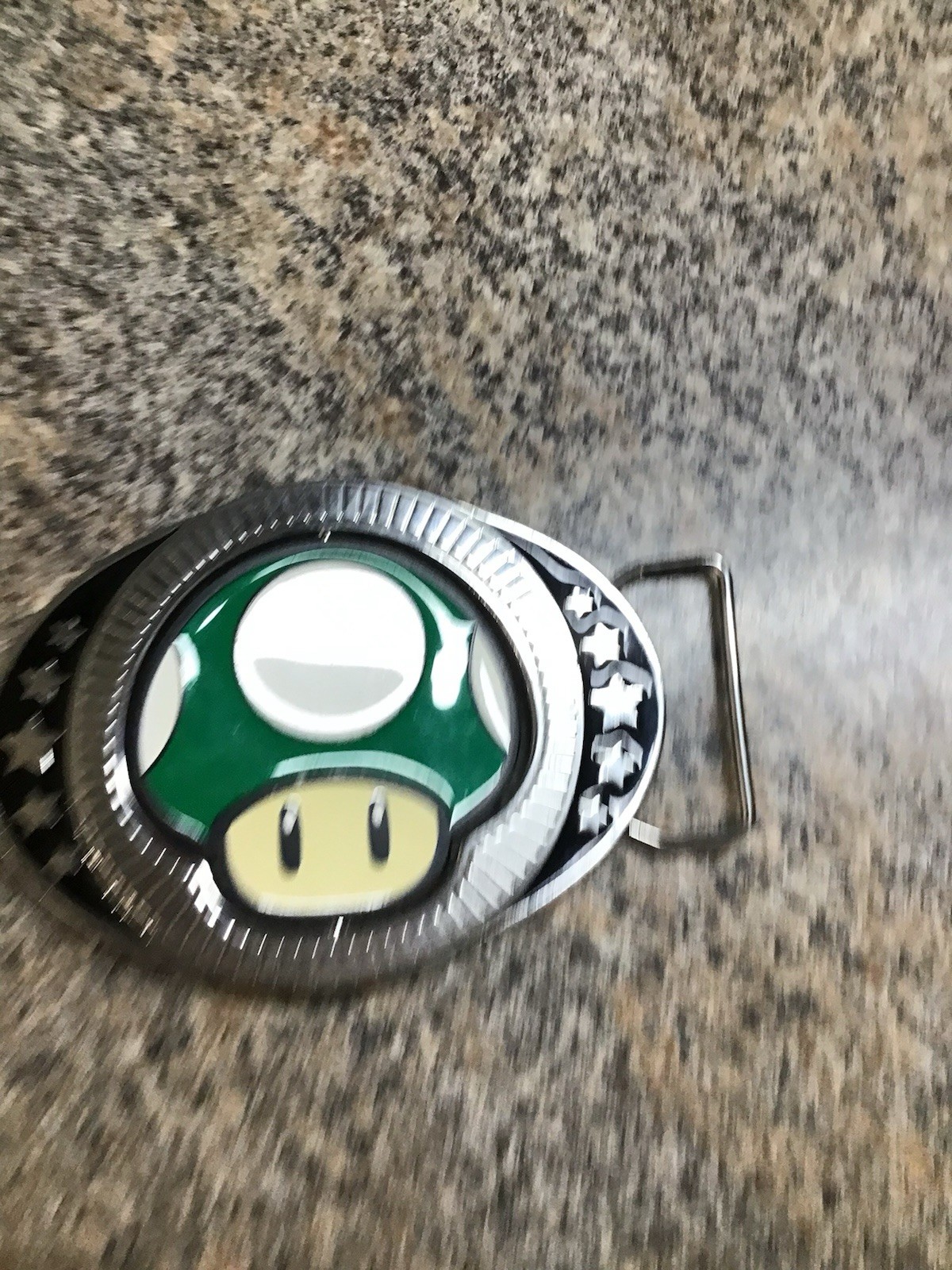 2011 Nintendo Super Mario Brothers reversible red green mushroom belt buckle