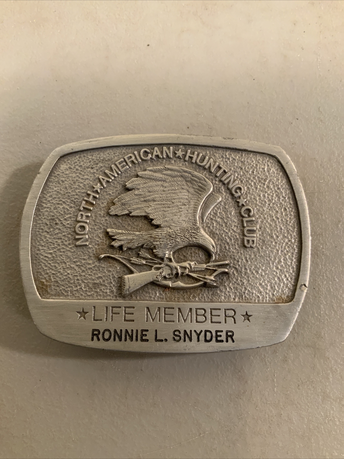 VINTAGE ANTIQUE METAL BELT BUCKLE- NORTH AMERICAN HUNTING CLUB