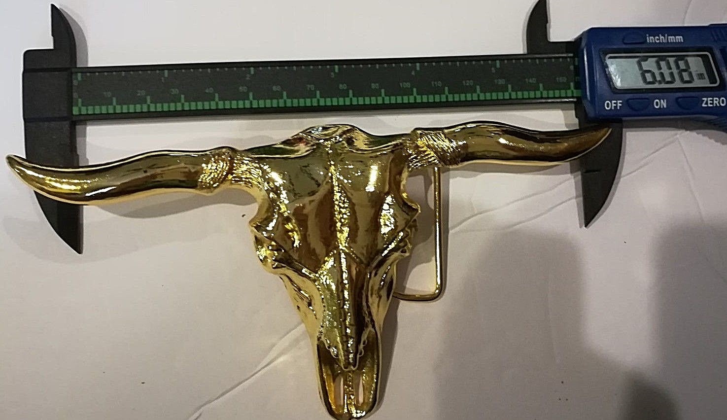 Cowboy western bull head belt buckle
