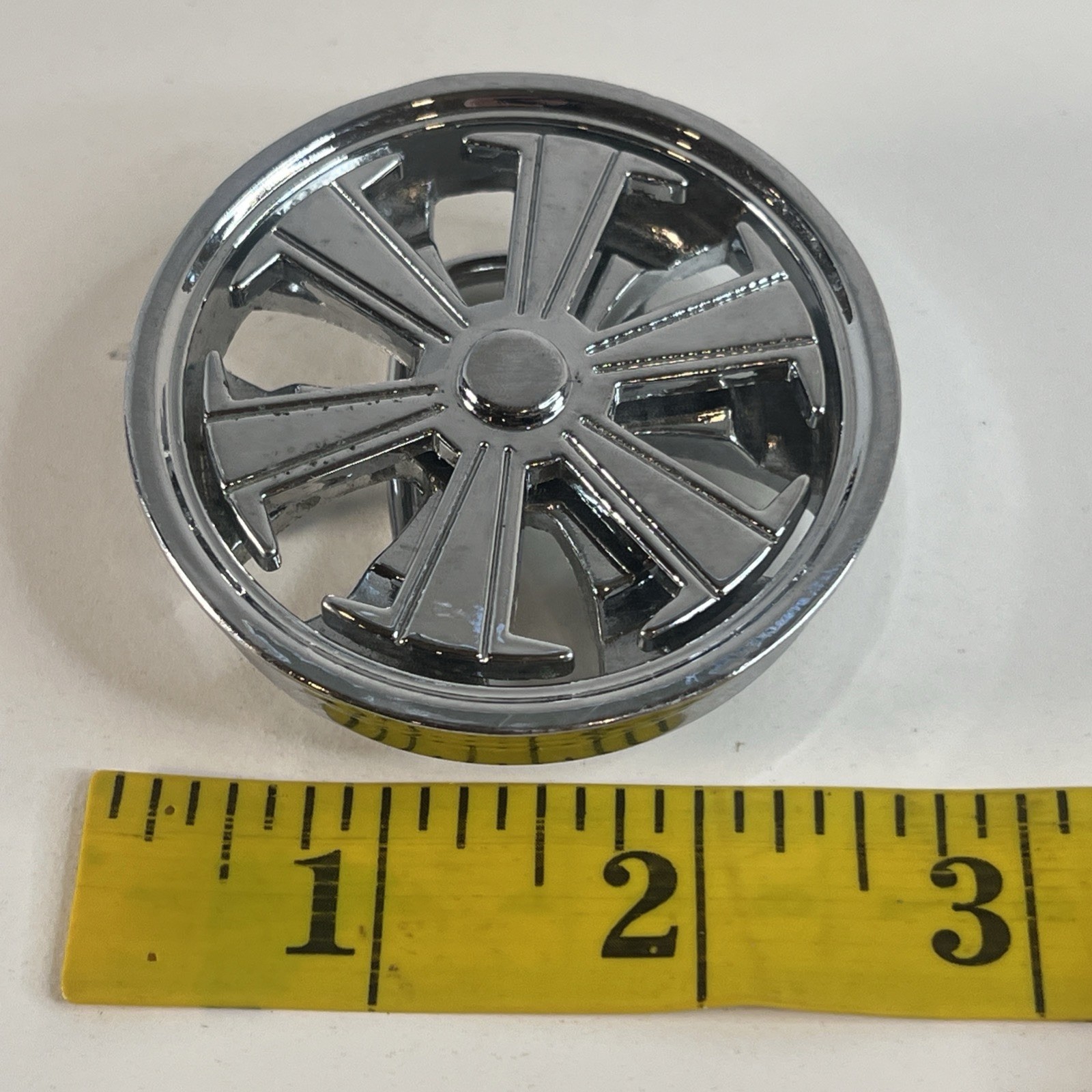 Spinner Belt Buckle Car Truck Rim Tire Spinning Motion West side CA