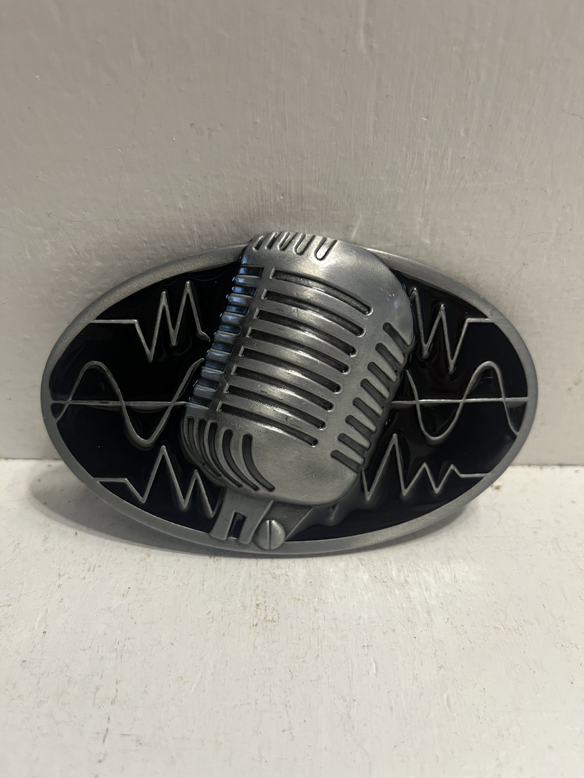 – Belt Buckle Microphone Music Band Inspired