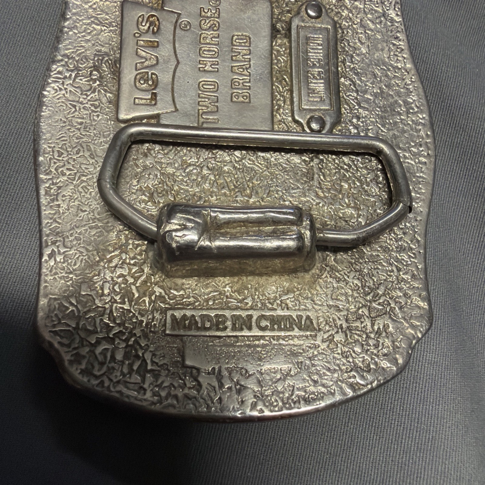 VINTAGE LIMITED EDITION LEVIS TWO HORSE BRAND LEVIS STRAUSS & CO. BELT BUCKLE