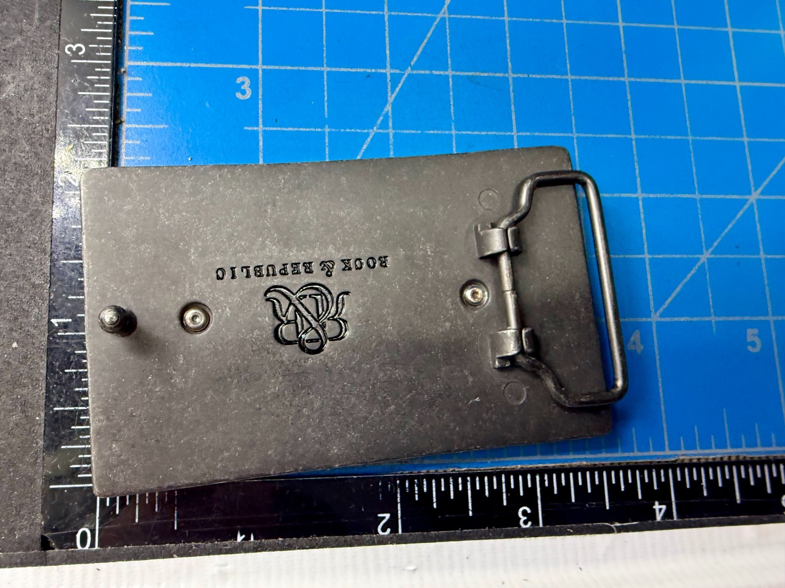Rock & Republic R Logo America Jeans Brand Advertising Promotional Belt Buckle