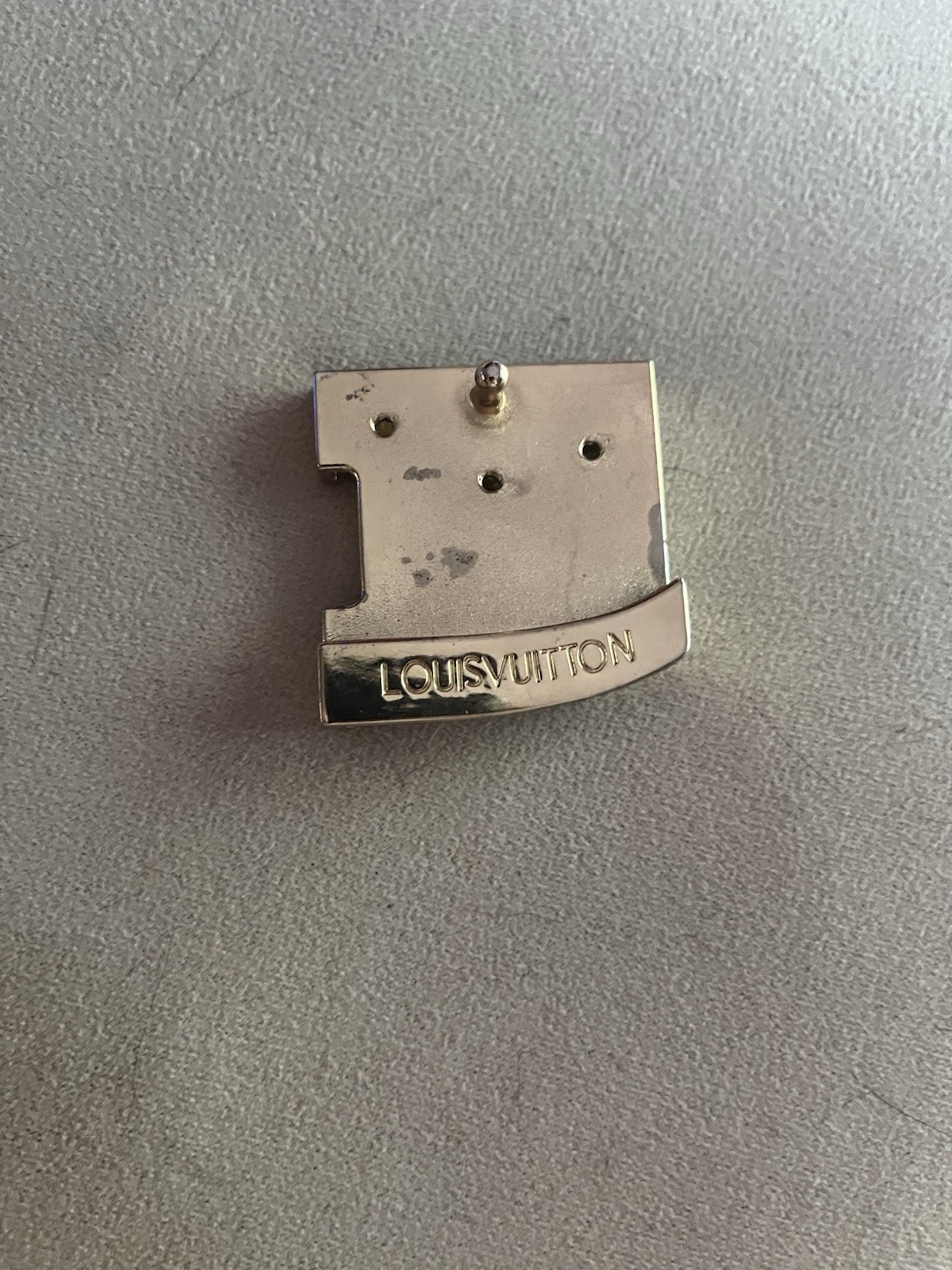 Louis Vuitton Men’s LV Logo Gold Metal Shiny Interchangeable Buckle 1.5in