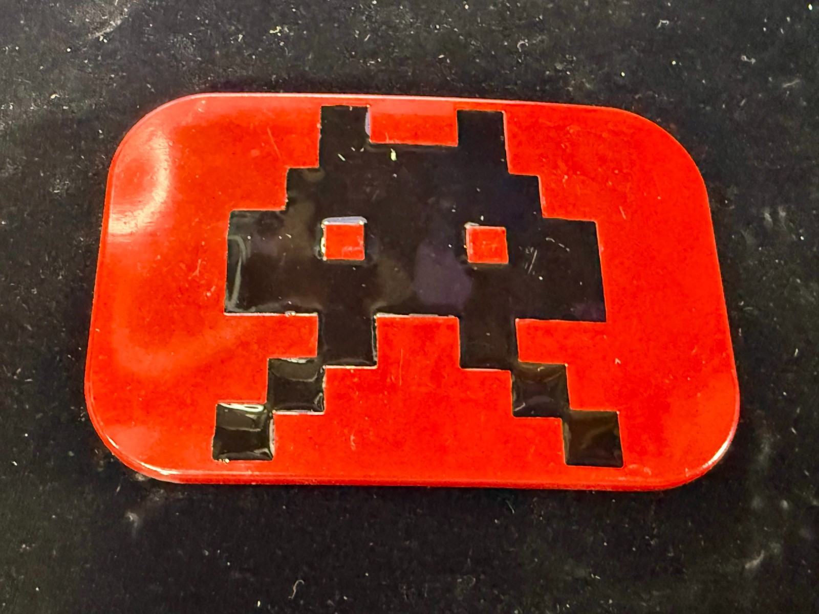 Iconic Pixelated Alien Space Invaders Arcade Game Red Black Enamel Belt Buckle