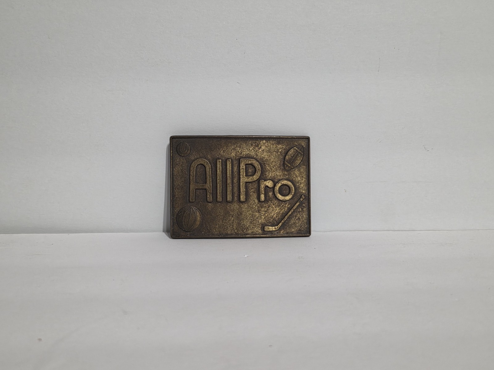 VTG All Pro Hockey Football Basketball Baseball Sports Belt Buckle Bronze Color