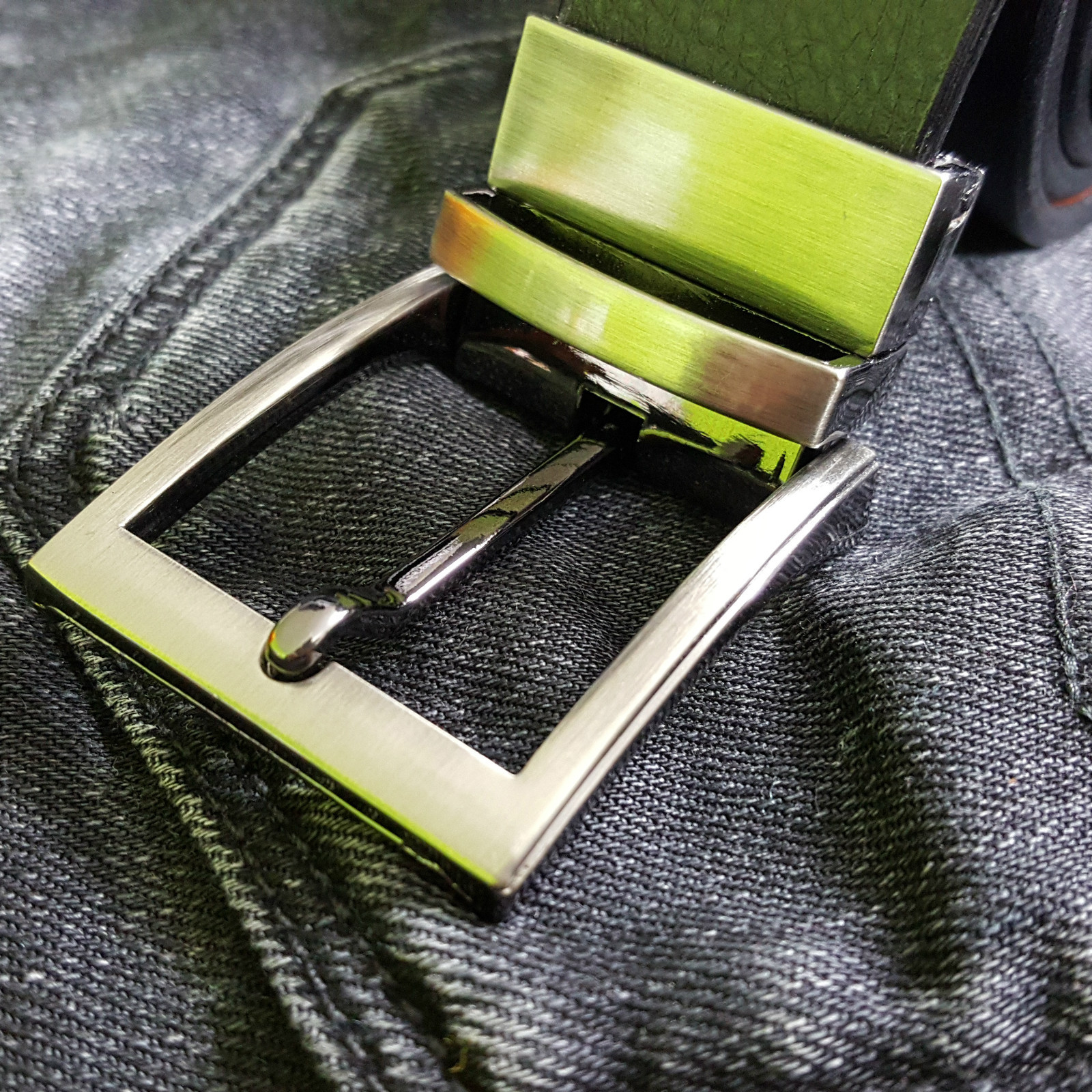 Mens Leather Reversible Belts Metal Buckles – Black Brown Tan – Sizes 26&Prime; – 60&Prime;