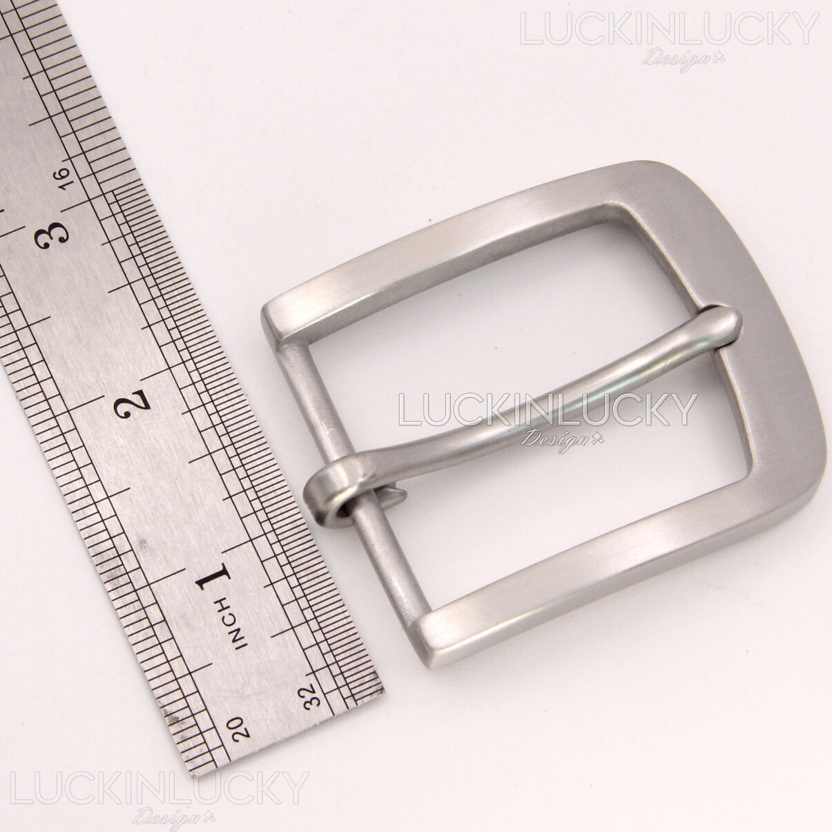 1 1/2&Prime; (38mm) width belt Leather – 39mm inner Max width; Recommended