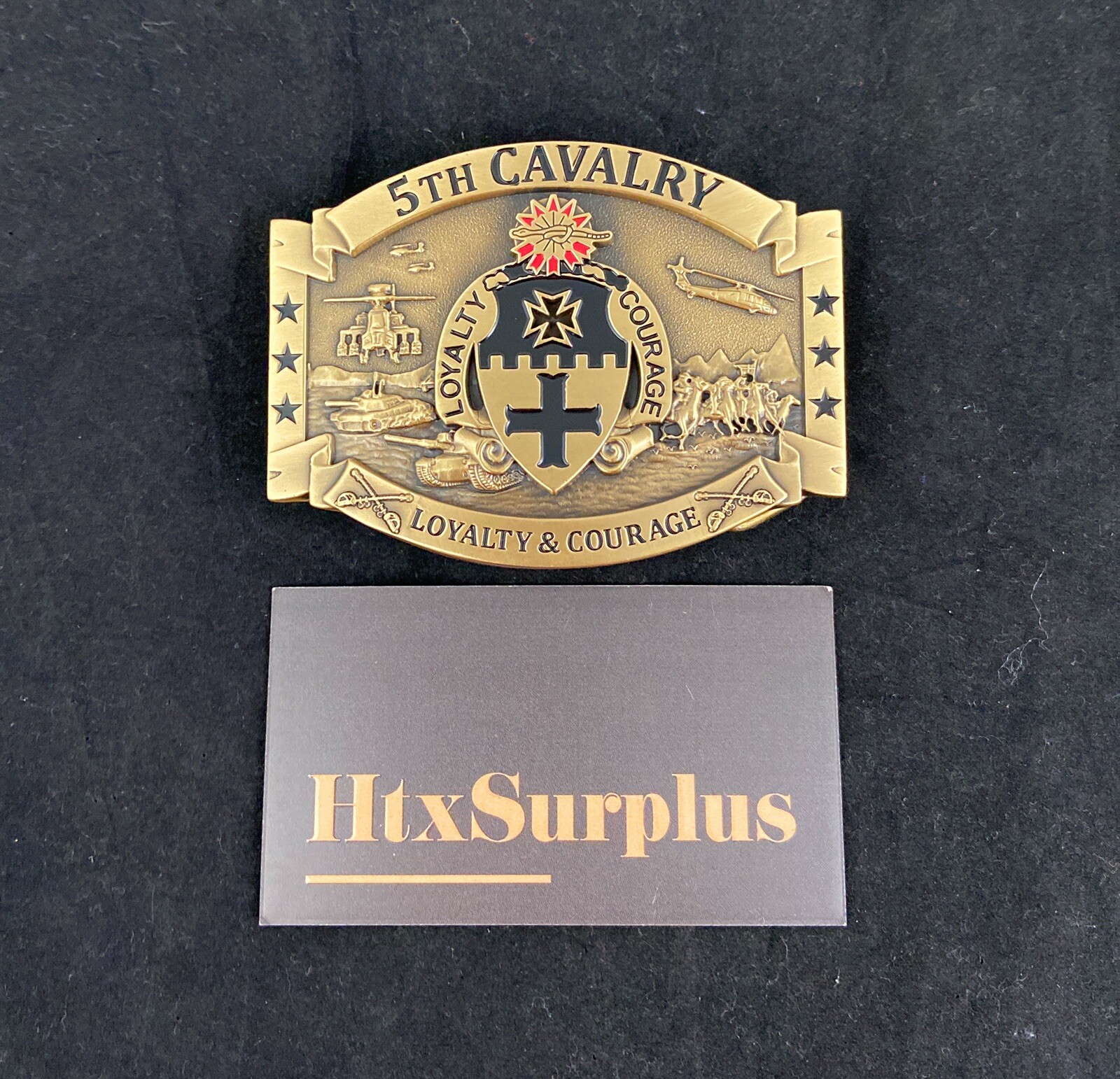 🌟US Army 5th Cavalry « Black Knights » Insignia, Solid Brass Military Belt Buckle