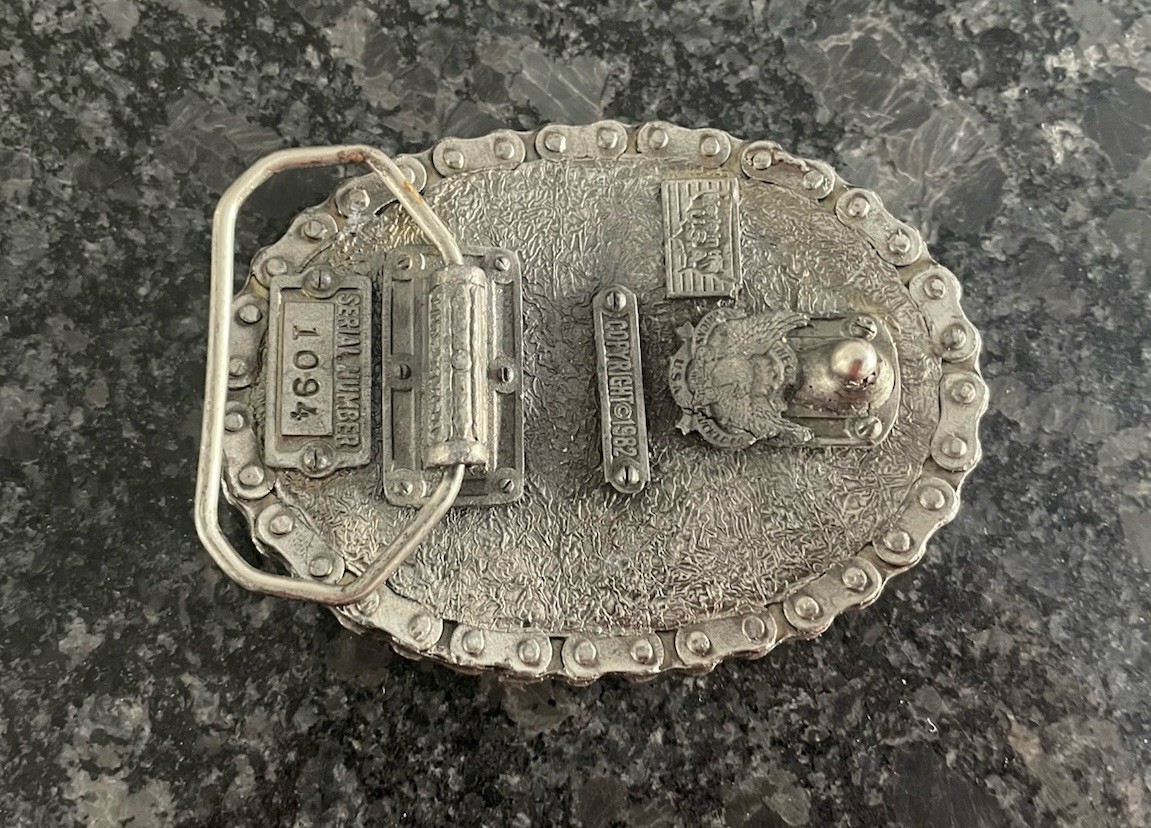 VINTAGE 1982 V TWIN MOTOR HARLEY INDIAN MOTORCYCLE CHOPPER BELT BUCKLE